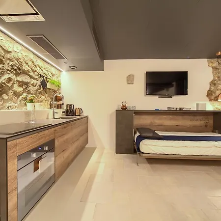 Bastinica Krk Ap 1, Oldtown, Citycenter